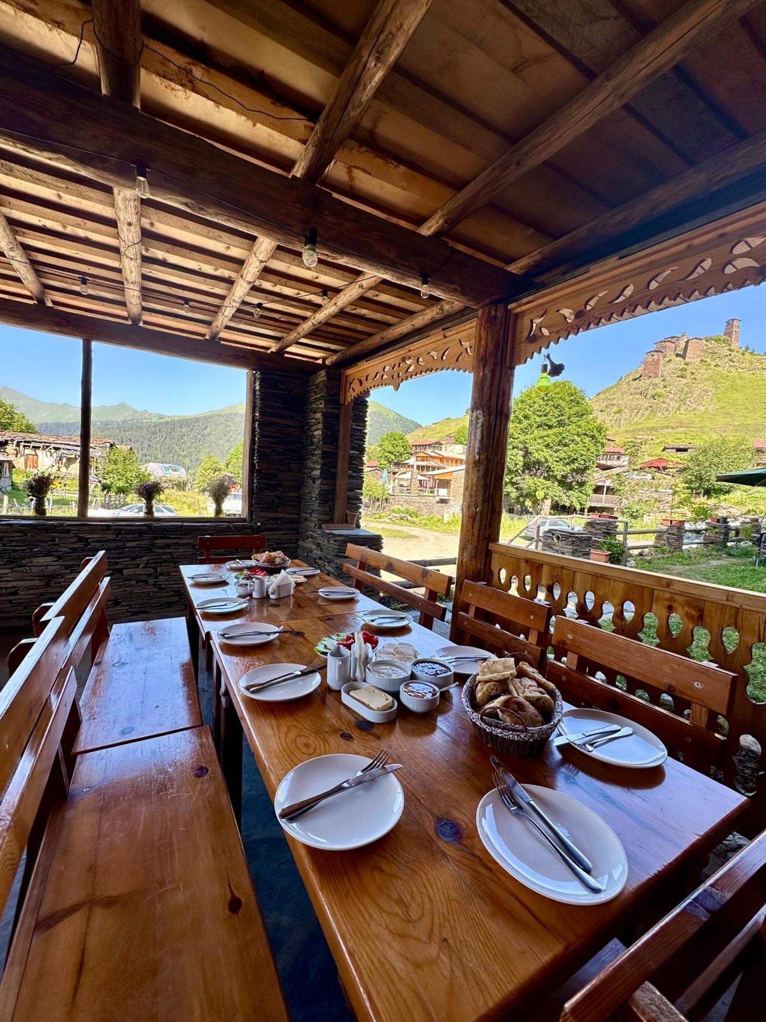 Guesthouse Lasharai Omalo Dış mekan fotoğraf